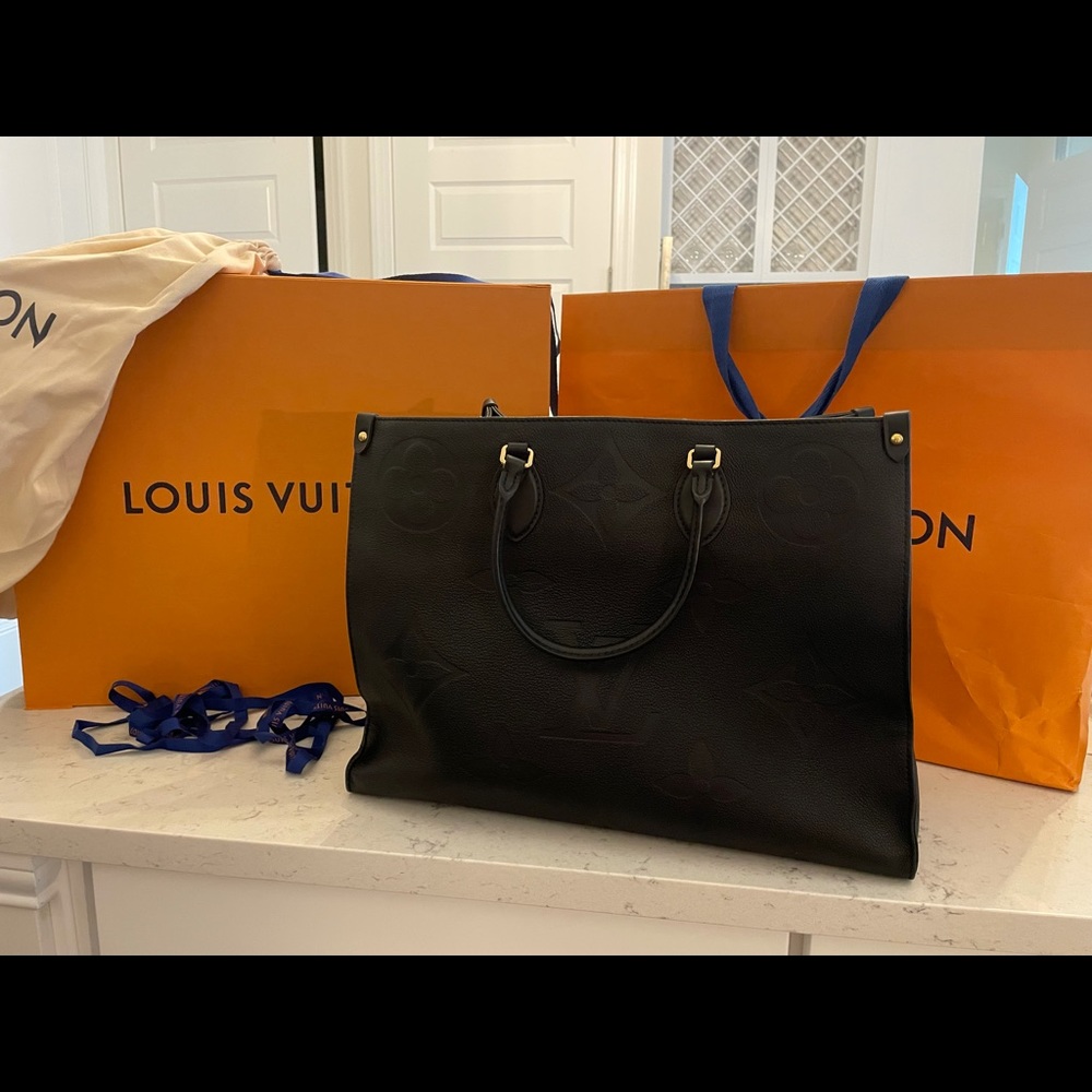 Louis Vuitton OnTheGo GM